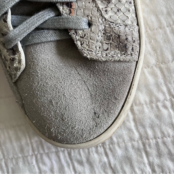 P448 sneaker in neutral metallic python outer - Picture 11 of 12